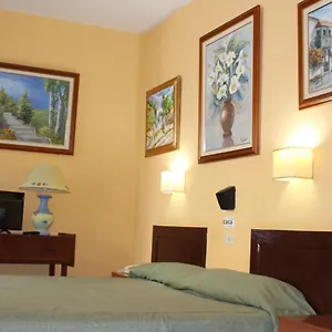 2* Hotel Olympia
